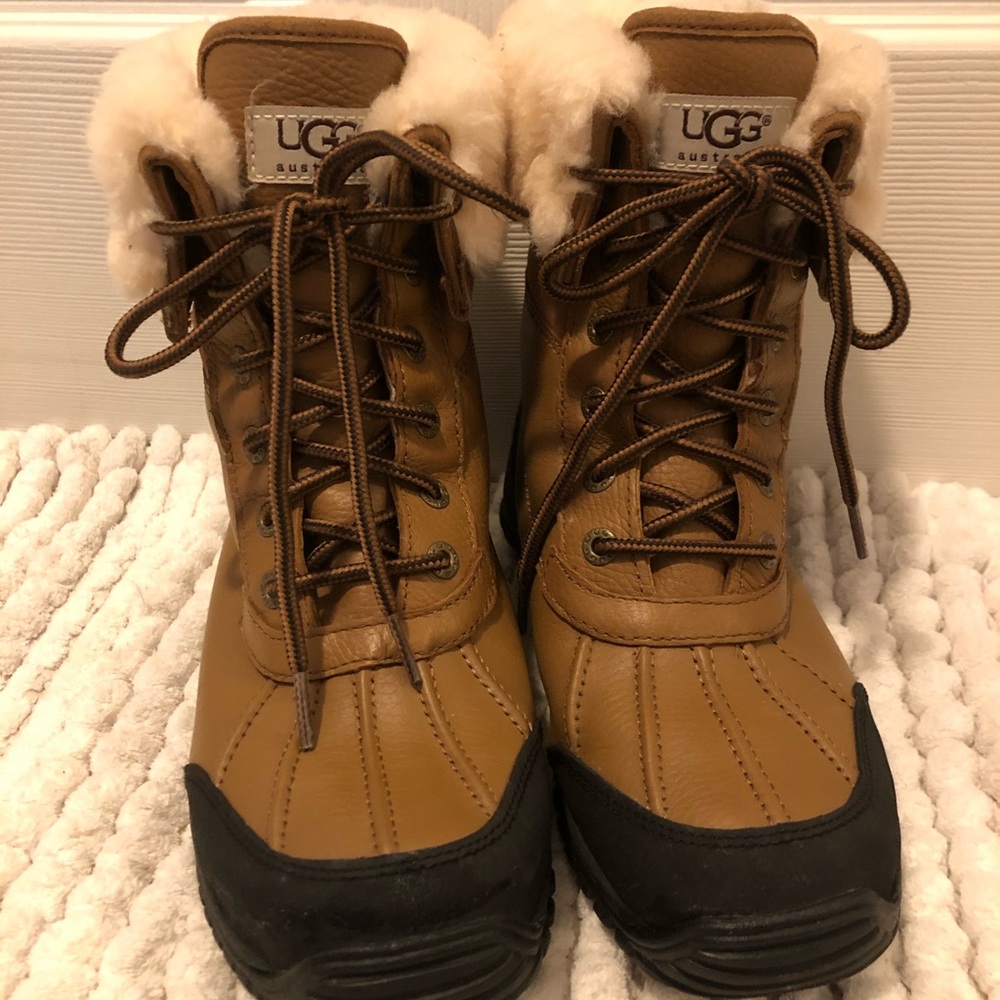 UGG ADIRONDACK SNOW BOOT ❄️